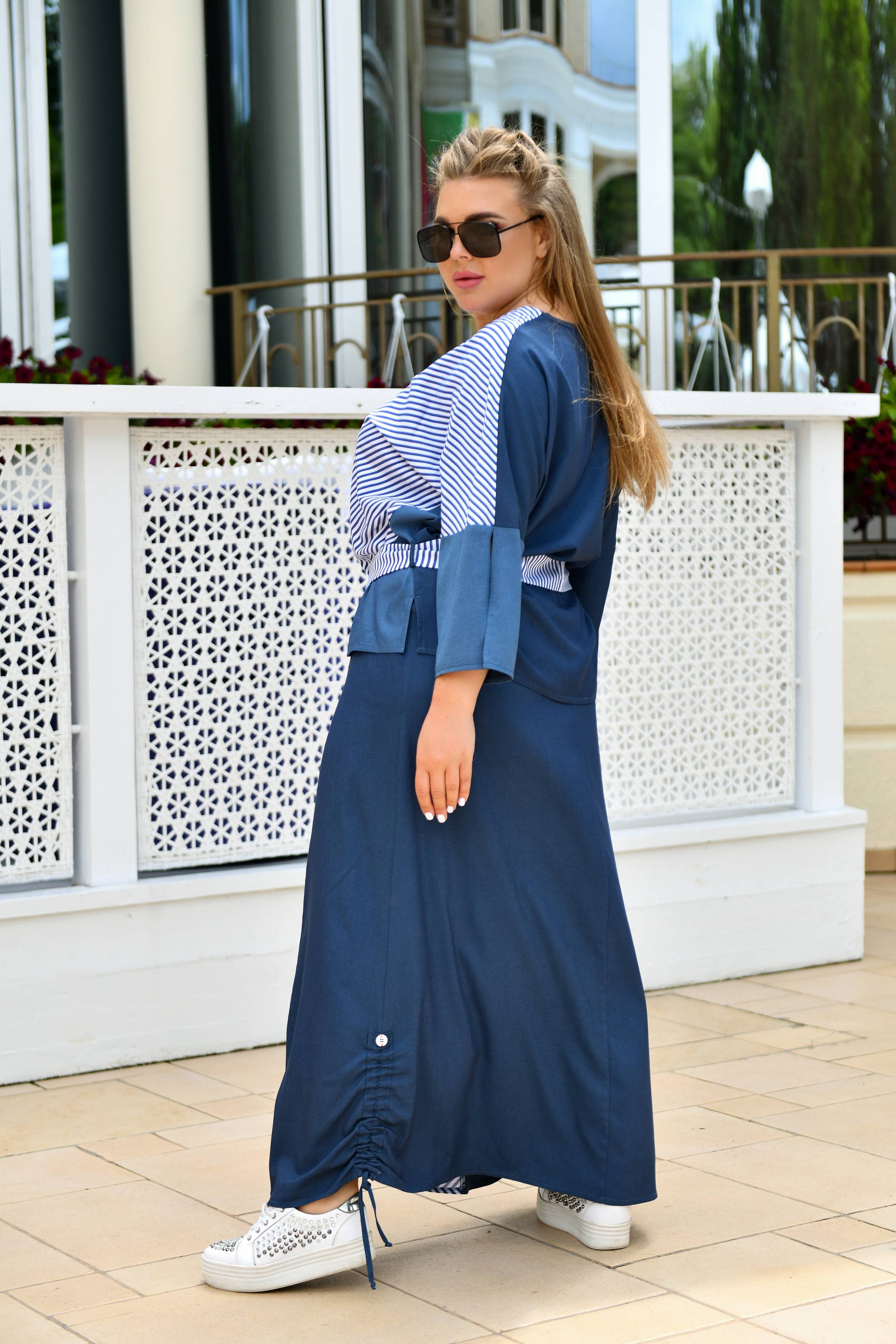 Zweiteiler in Blau