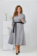 Maxikleid in Grau mit Gürtel