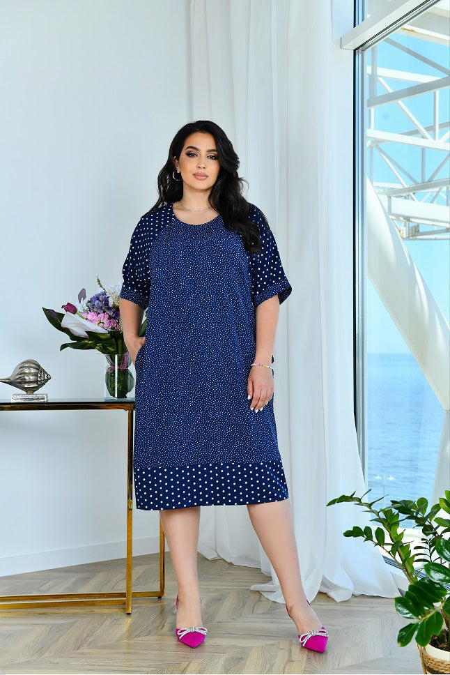 Sommerkleid in Blau gepunktet